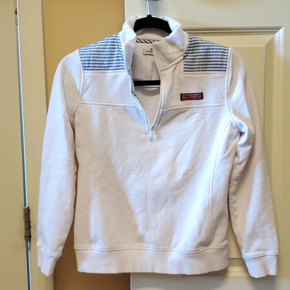 White Vinyard Vines sweatshirt, size XXS, $35